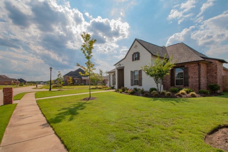 The Demand of Real Estate Investments