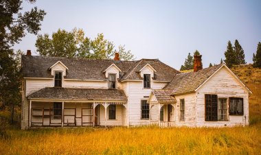 Abandonment in Real Estate: Understanding the Concept and Its Implications