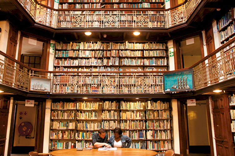 Which is the oldest library in Africa?